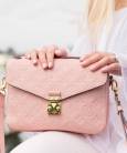 Сумка Louis Vuitton Pochette Metis Empreinte Rose Poudre
